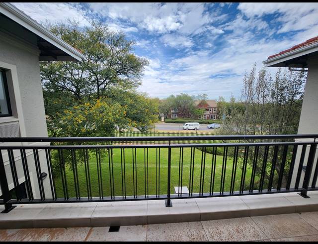 223M² OFFICE TO LET IN WATERFALL